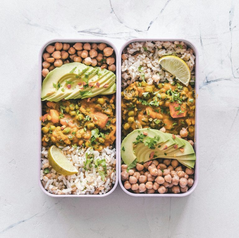 Healthy & satisfying: 6 salads for lunch that won’t spike your blood glucose levels